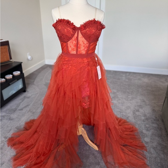 Rust Tiered Ruffled Tulle Gown - Picture 2 of 5